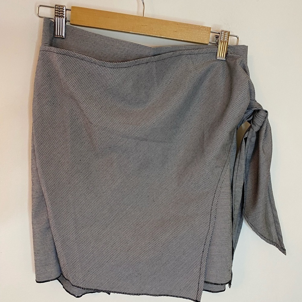 NWT Free People Movement Houndstooth Wrap Skort
